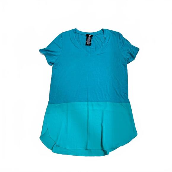 Premise Tops - Premise Blue Green Short Sleeve V Neck Panel Top- Size Medium